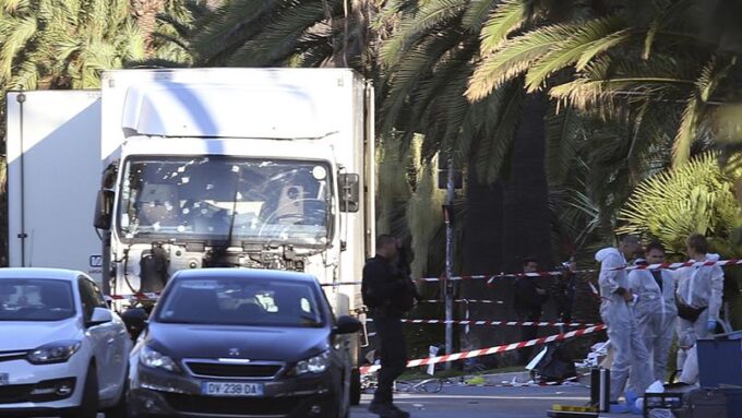Attentat en France 83 morts