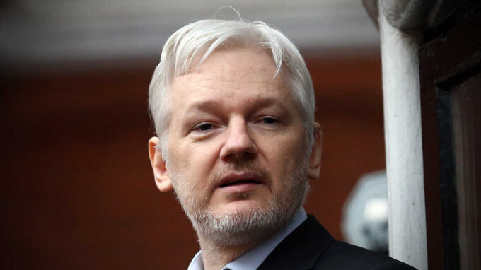 Hommage à Julian Assange : Le plus grand dénonciateur du monde